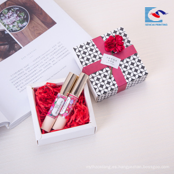 Caja de papel de empaquetado del regalo del perfume del diseño exquisito de encargo a todo color
